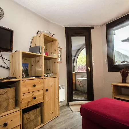 Beautiful Apartment Decorated With Great Care In A Mountain Style 아파트 *