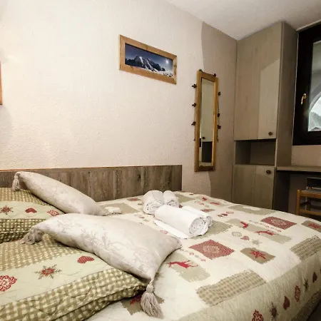 아파트 Beautiful Apartment Decorated With Great Care In A Mountain Style *