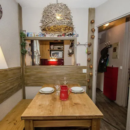 Beautiful Apartment Decorated With Great Care In A Mountain Style *